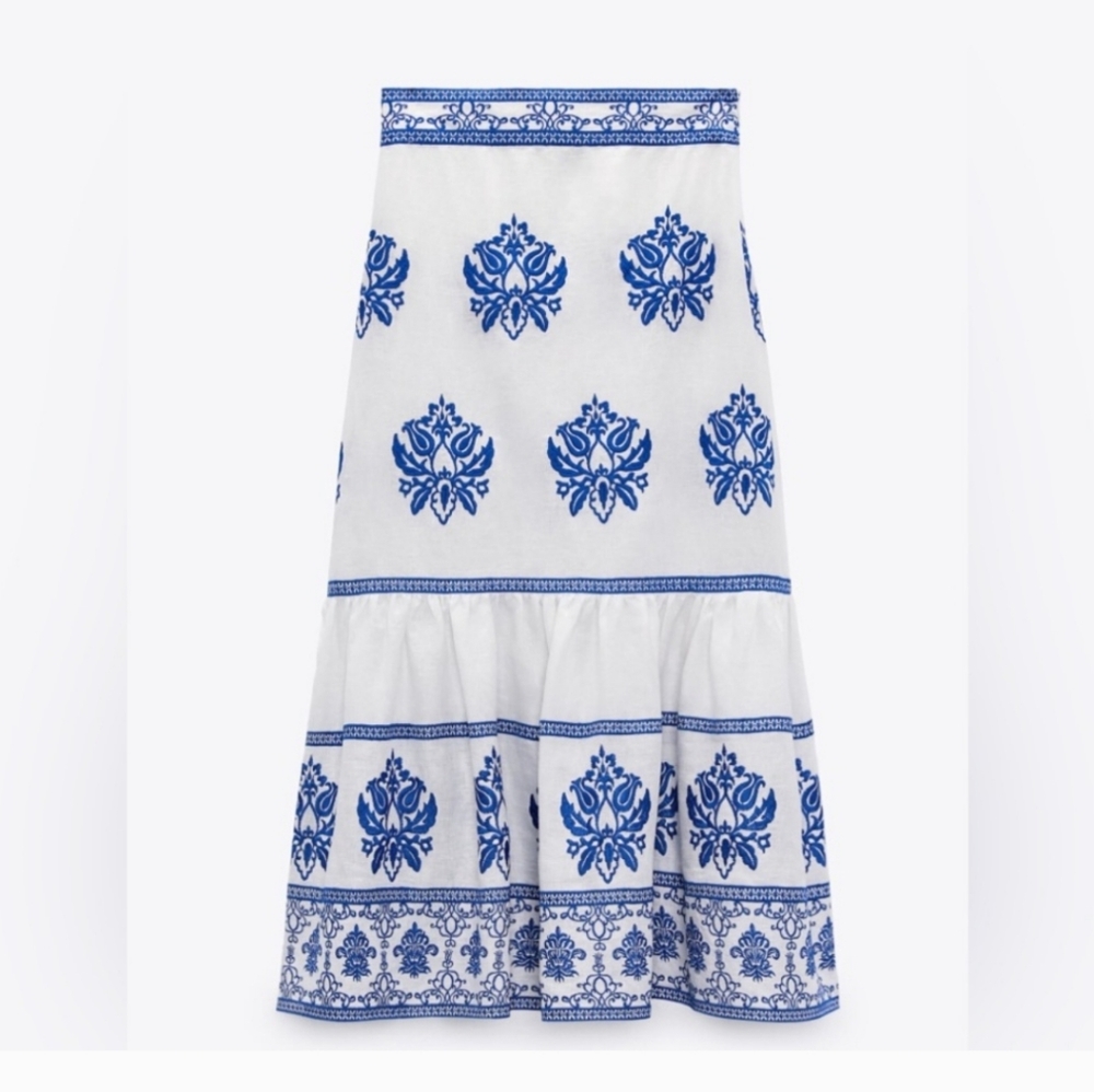 ZARA brand new embroidered tiered skirt- Size XS